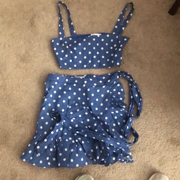 Tops - Adorable two piece set from revolve!
